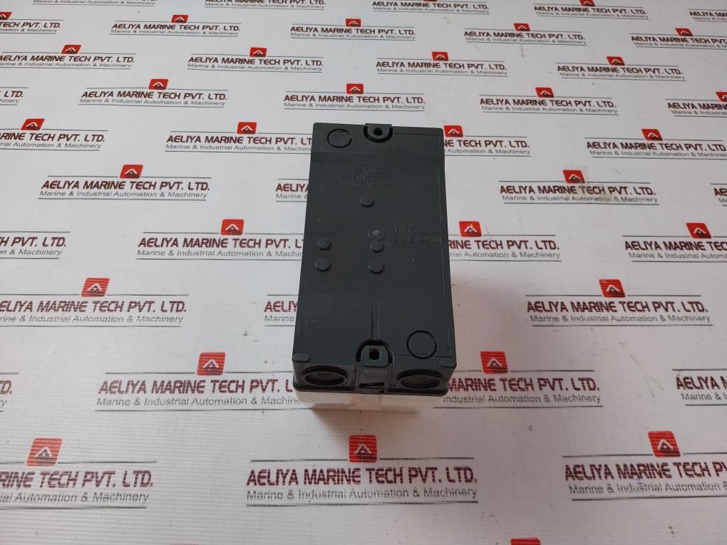Schneider Electric Le1D09Fe7 Enclosed Dol Starter 25A