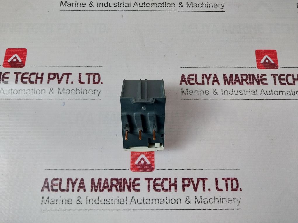 Schneider Electric Lrd 12 Thermal Overload Relay 690V- 50/60 Hz