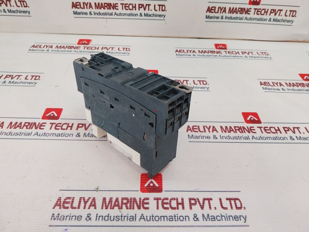 Schneider Electric Luca12Bl Motor Starter With Lua1C20 Auxiliary Contact Block