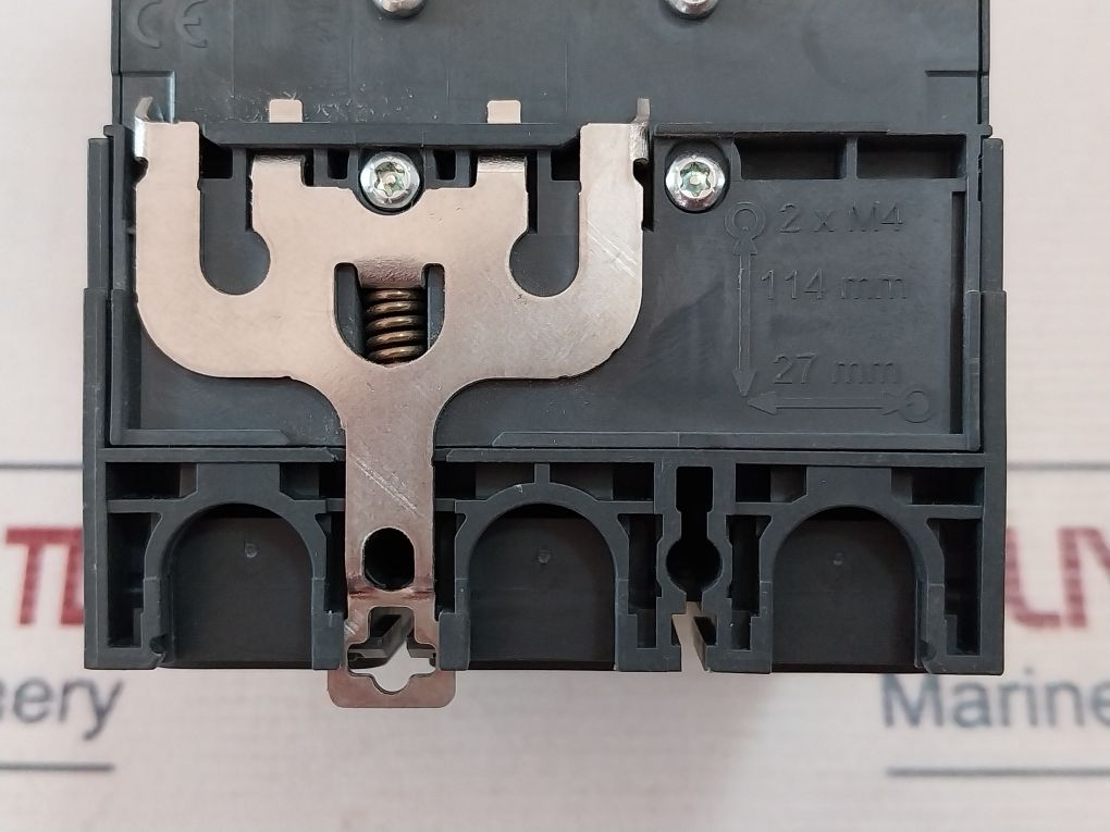 Schneider Electric Lv426257 Circuit Breaker