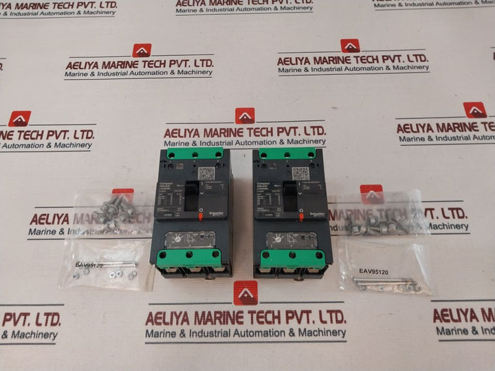 Schneider Electric Lv426355 Circuit Breaker 50/60Hz