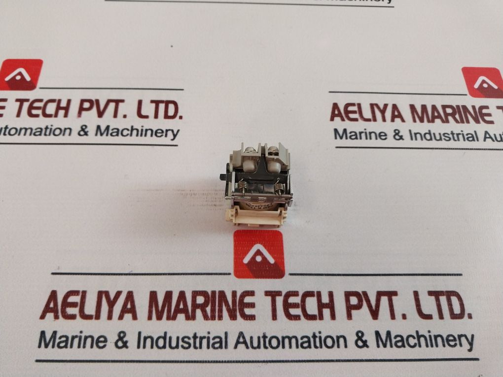 Schneider Electric Lv429387 Release Module Circuit Breaker Accessory 220-240V 50/60Hz