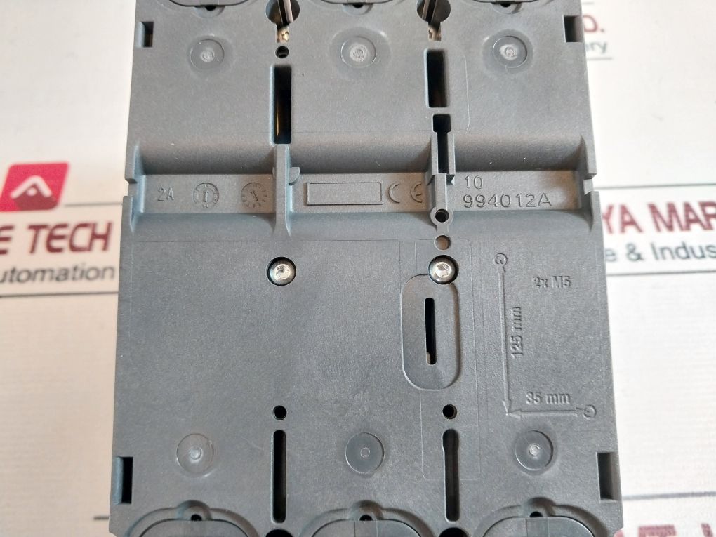 Schneider Electric Lv429635 Circuit Breaker