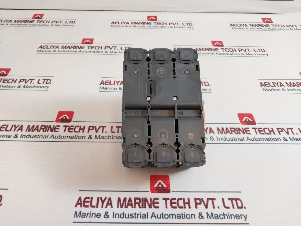 Schneider Electric Lv429772 Circuit Breaker