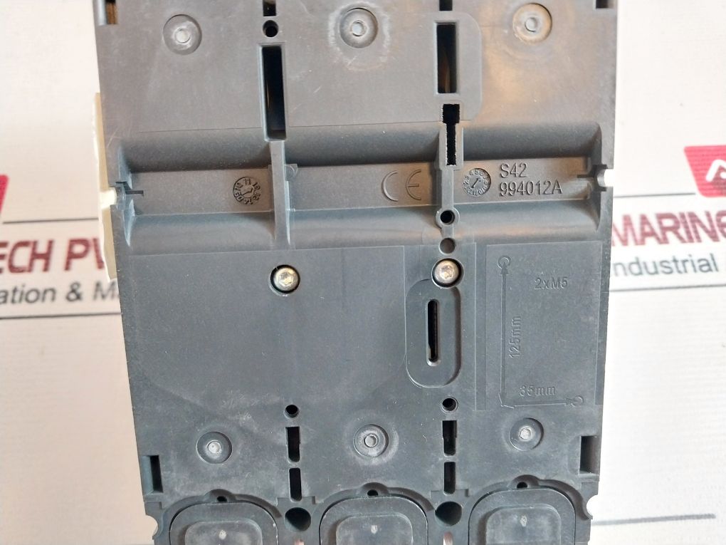 Schneider Electric Lv429772 Circuit Breaker