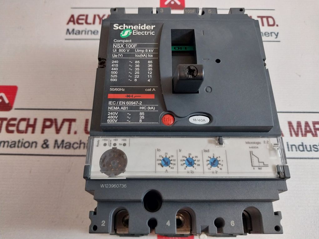 Schneider Electric Lv429772 Circuit Breaker