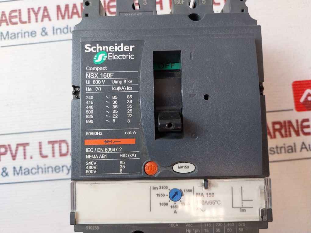 Schneider Electric Lv430403E Circuit Breaker/Switch-disconnector 800 V