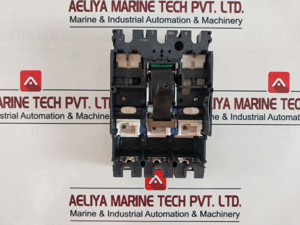 Schneider Electric Lv431405 Compact Nsx Circuit Breaker 800V 50/60Hz