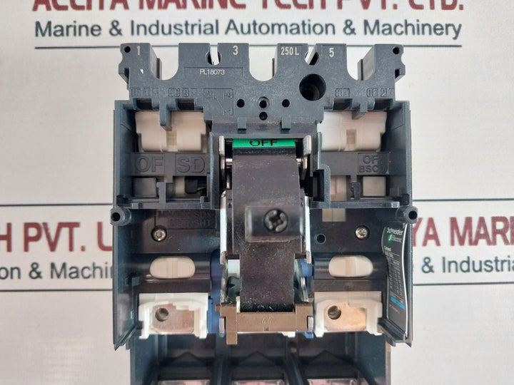 Schneider Electric Lv431405 Compact Nsx Circuit Breaker 800V 50/60Hz