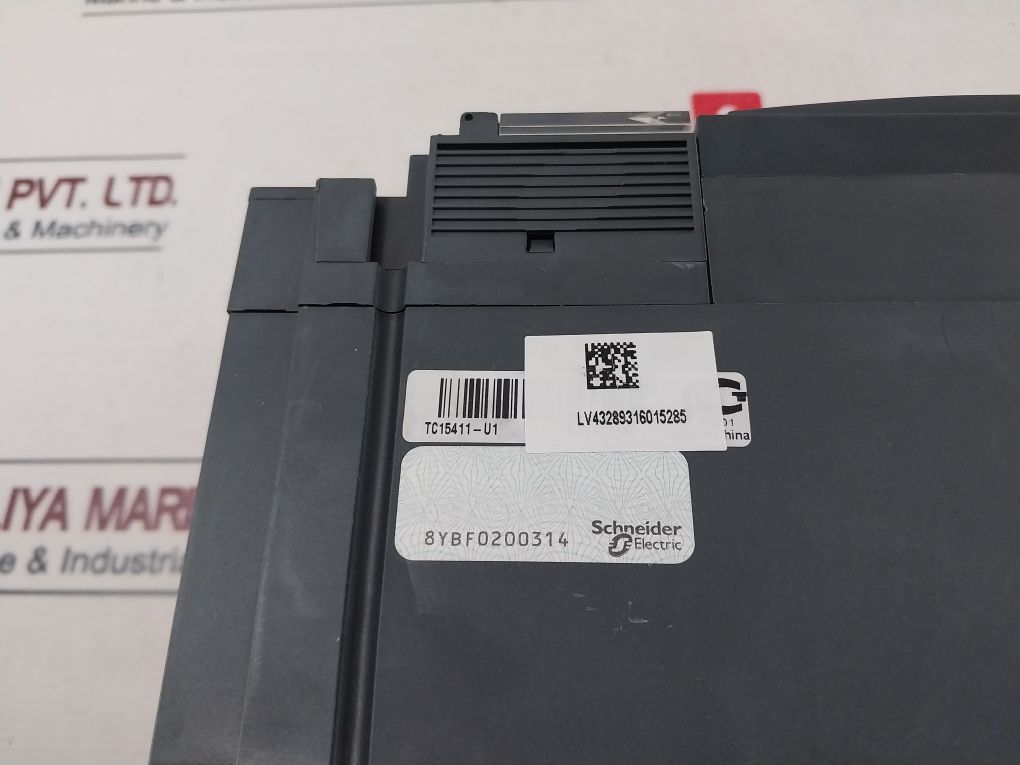 Schneider Electric Lv432893 Circuit Breaker
