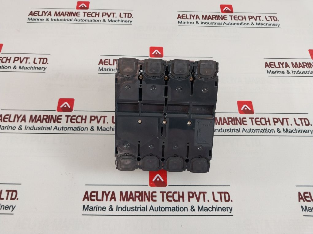 Schneider Electric Lv438108 750V