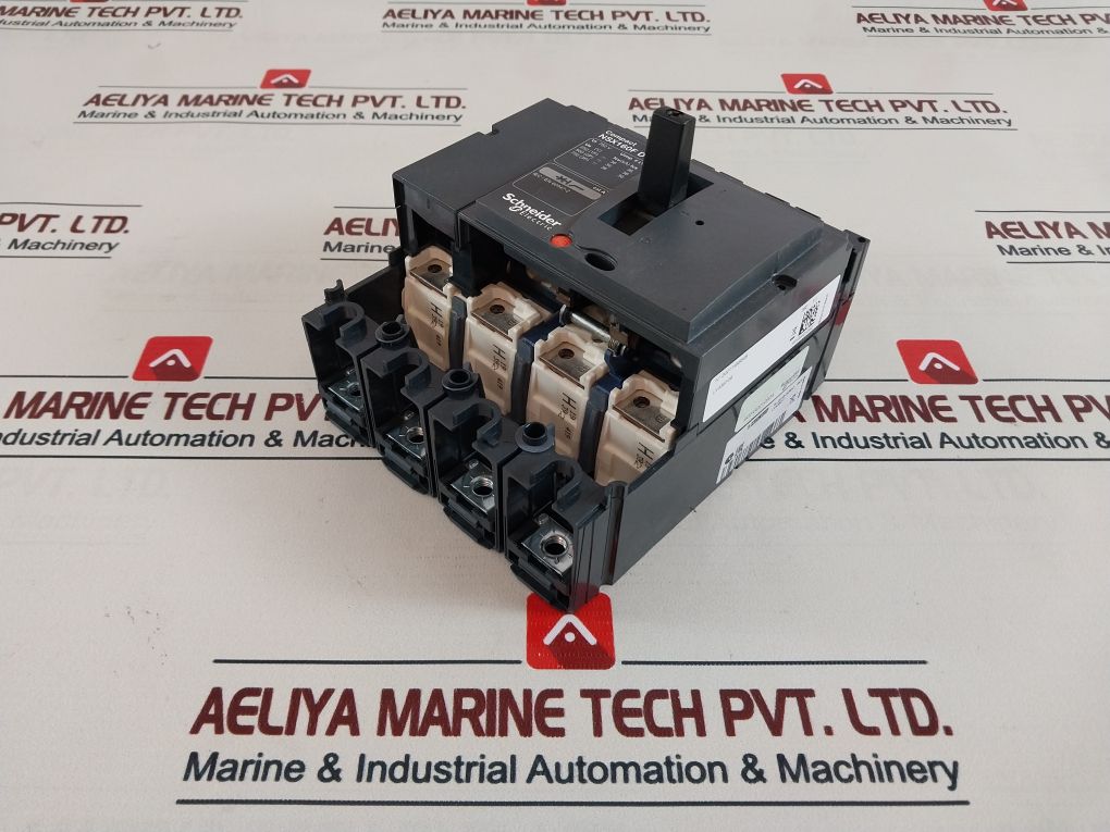 Schneider Electric Lv438108 750V