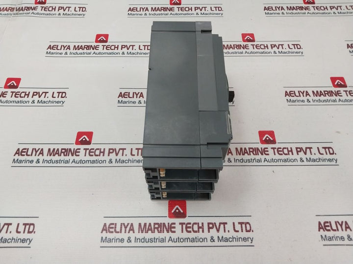 Schneider Electric Lv563306 Circuit Breaker/Switch-disconnector 600A/40°C