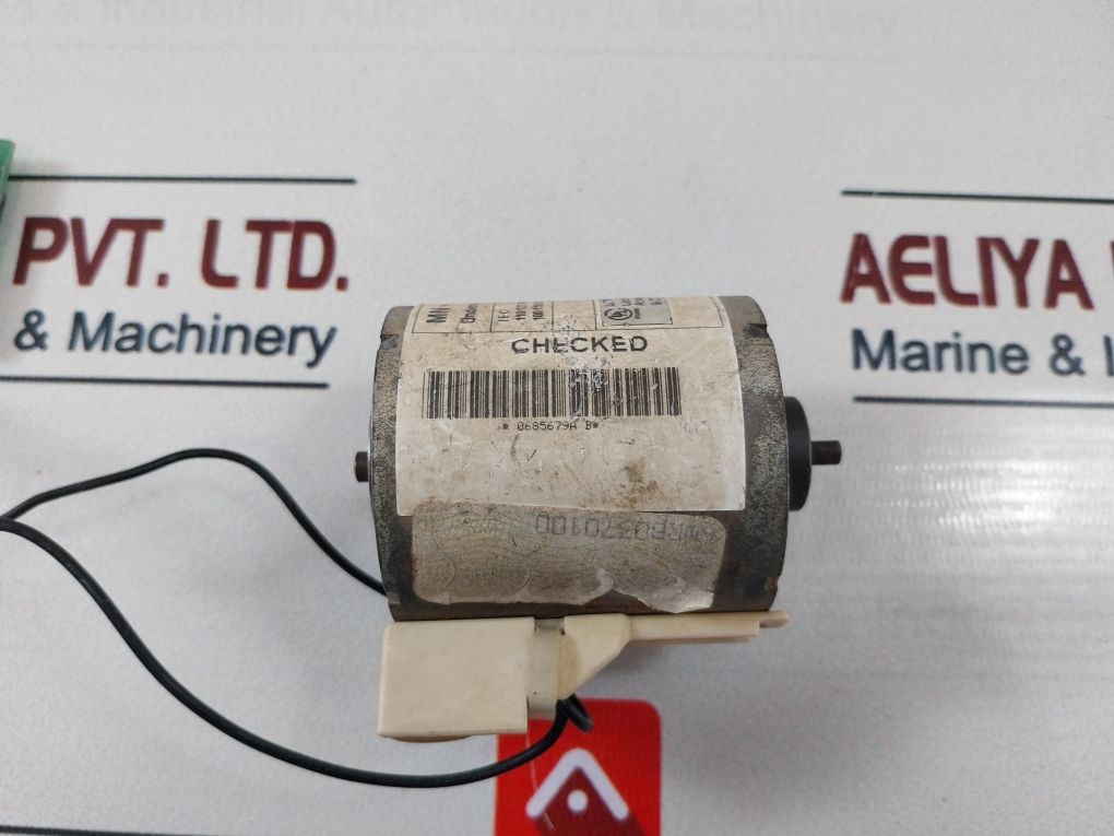 Schneider Electric Merlin Gerin 685 679 Mn-u Undervoltage Release 110/127 Vac