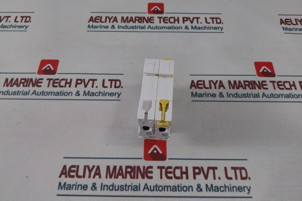 Schneider Electric Ic60N C 25A Circuit Breaker 400V 50/60Hz