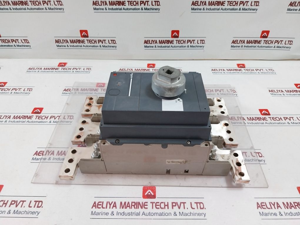 Schneider Electric Micrologic 2.0 Circuit Breaker