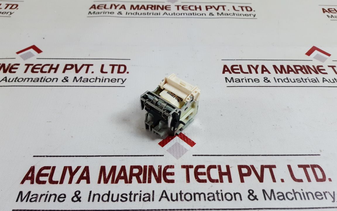 Schneider Electric Mn/Uvr Circuit Breaker