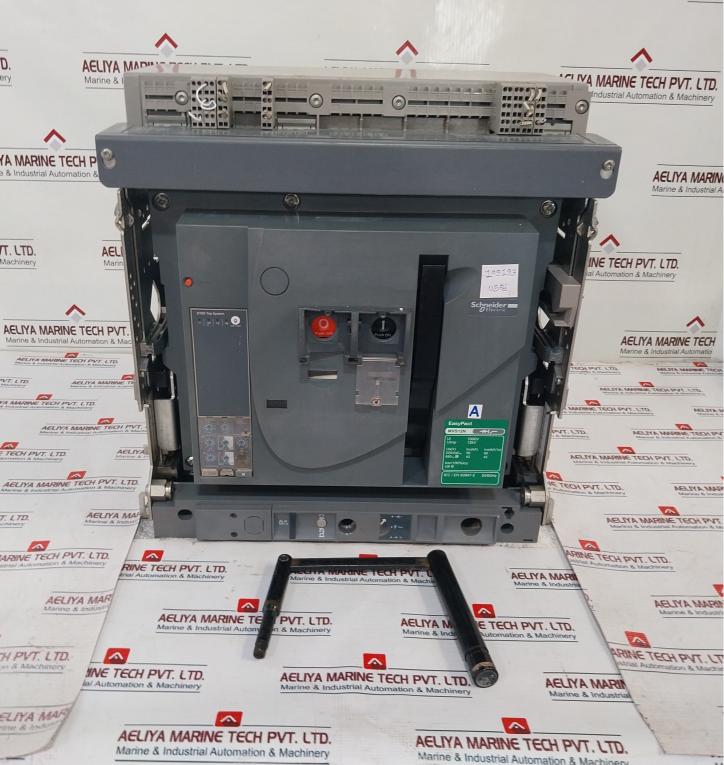 Schneider Electric Mvs12N Circuit Breaker Trip Unit 3-pole 1000V 12Kv