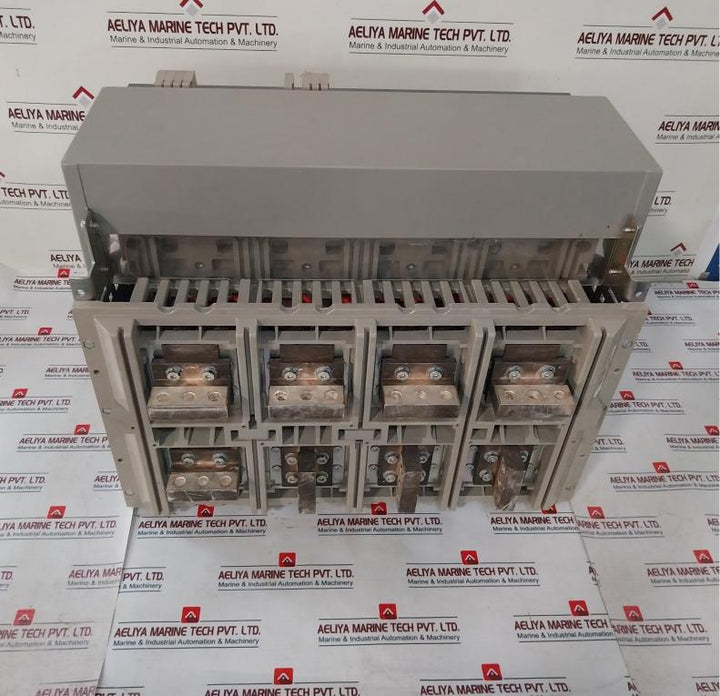 Schneider Electric Mvs32Na Circuit Breaker 4-pole 3200A 690V Ac