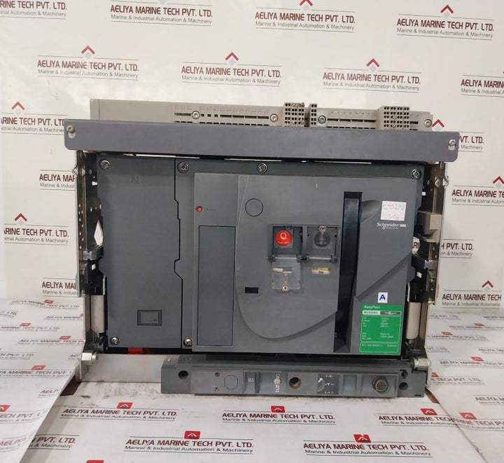 Schneider Electric Mvs32Na Circuit Breaker 4-pole 3200A 690V Ac
