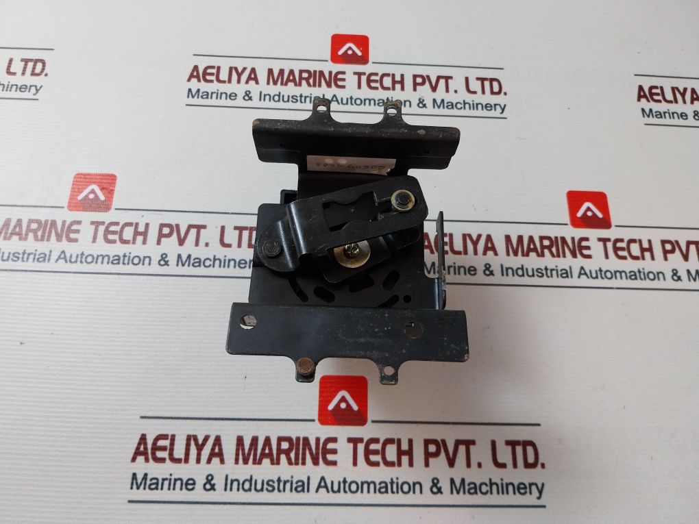 Schneider Electric Ndhomt2N Extended Rotary Handle