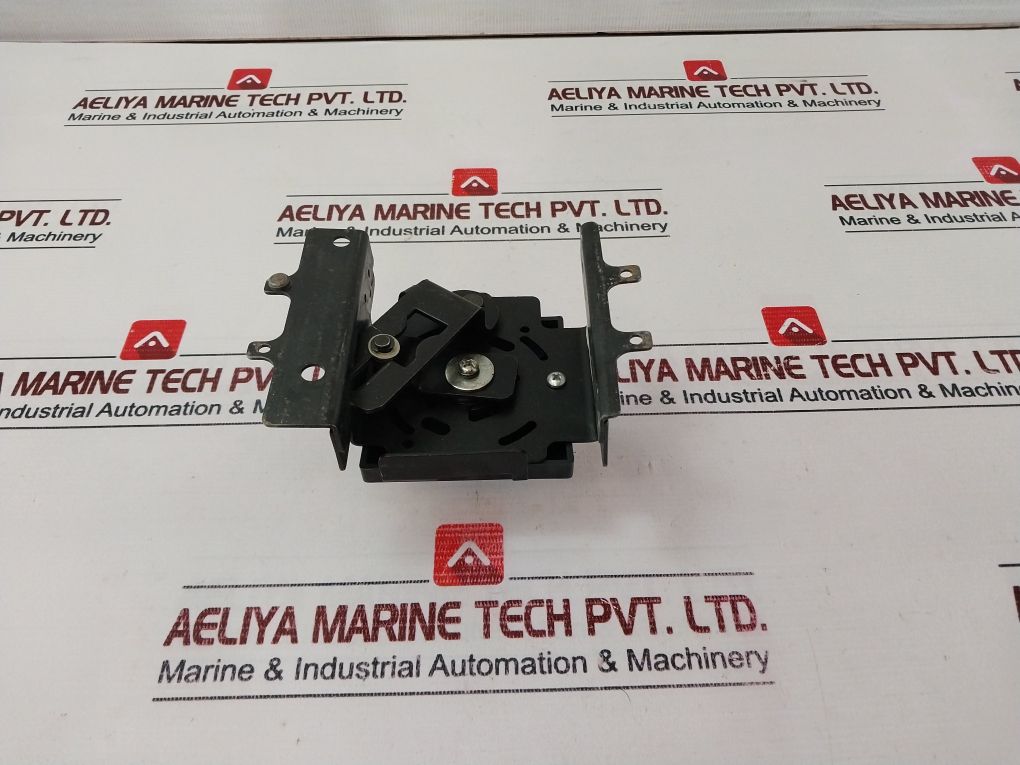 Schneider Electric Ndhomt2N Extended Rotary Handle Set