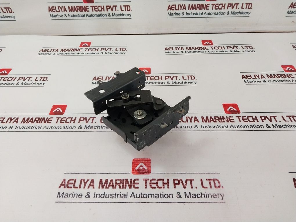 Schneider Electric Ndhomt2N Extended Rotary Handle Set