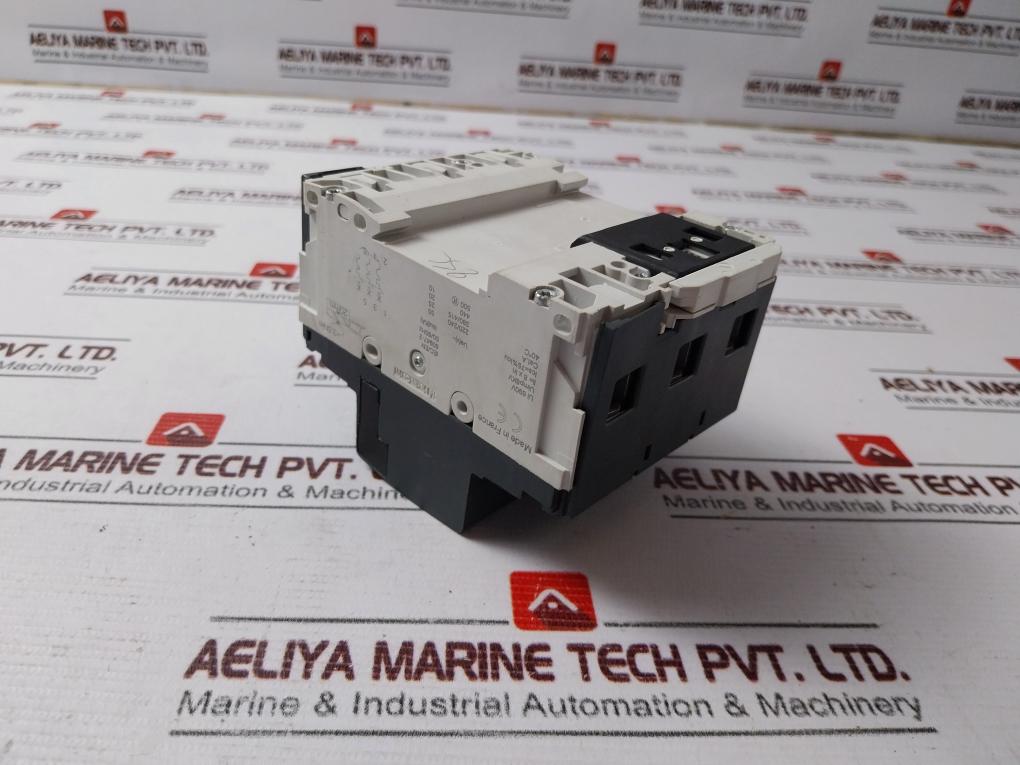 Schneider Electric Ng125N 3Pole Miniature Circuit Breaker 380/415V 25A 50/60Hz
