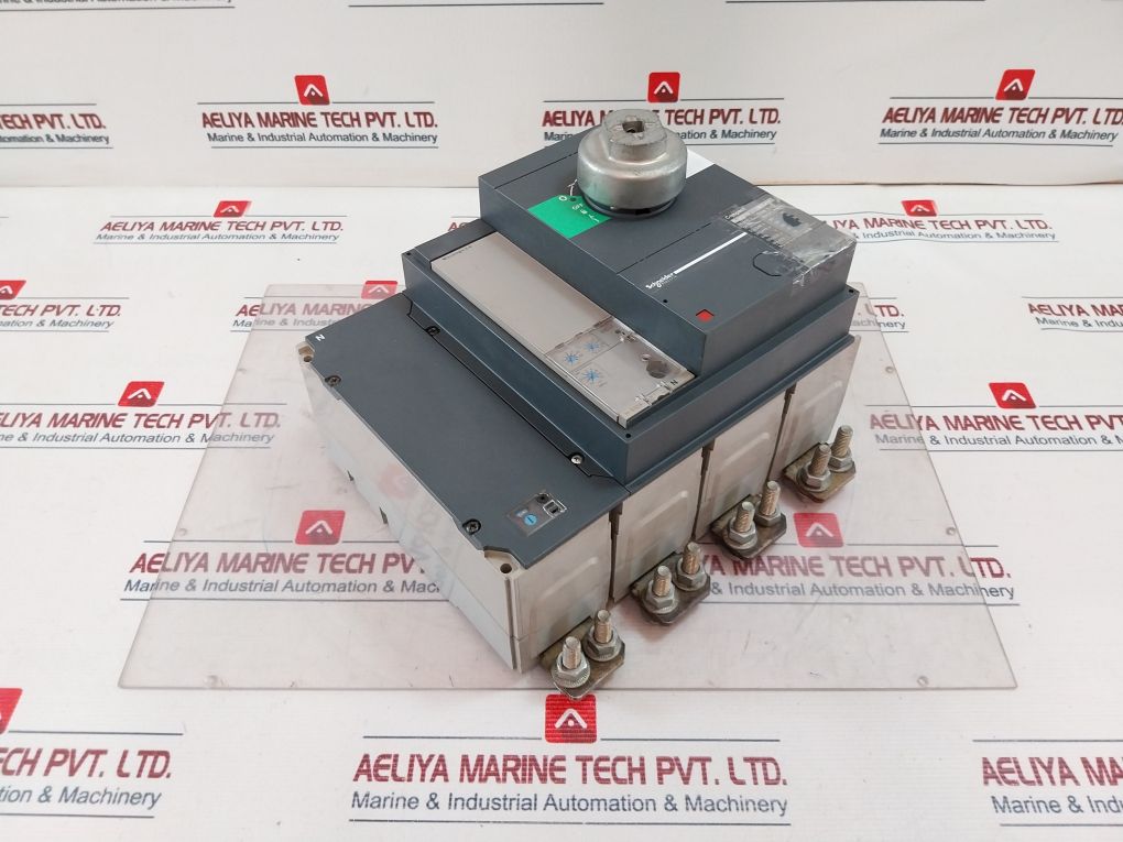 Schneider Electric Ns800N Moulded Case Circuit Breaker 800V