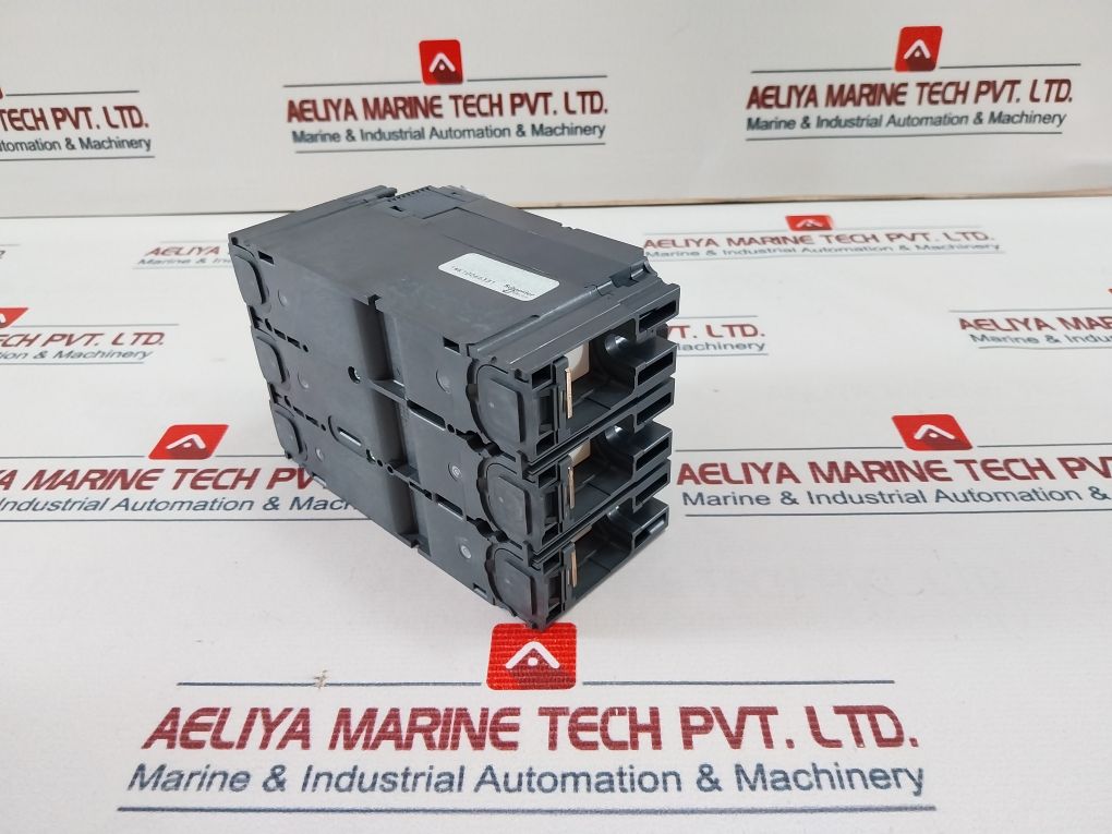 Schneider Electric Nsx 160F Circuit Breaker 50/60Hz