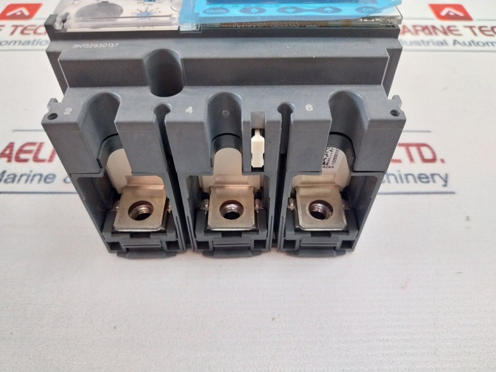 Schneider Electric Nsx 160F Circuit Breaker 50/60Hz