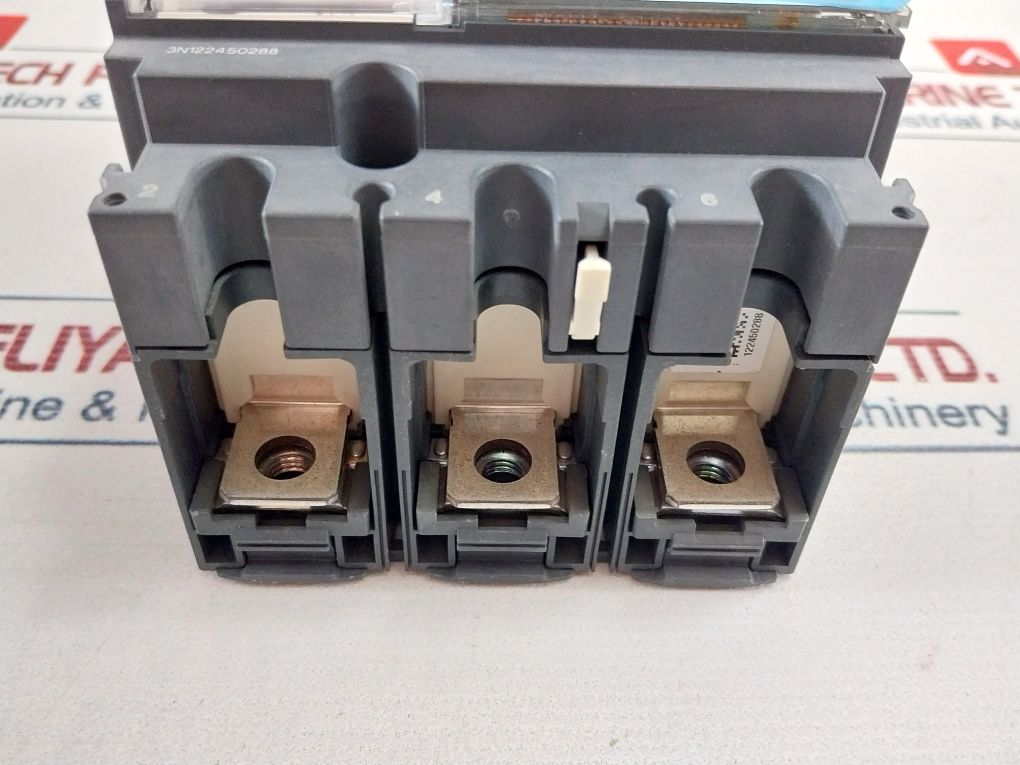 Schneider Electric Nsx 160F Circuit Breaker Micrologic Trip Unit