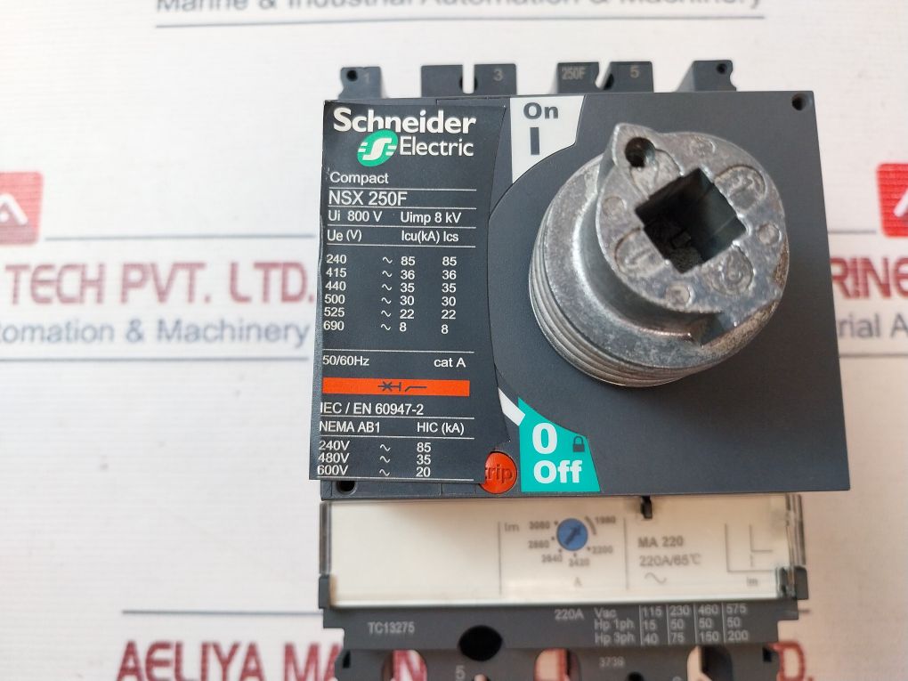 Schneider Electric Nsx 250F Circuit Breaker