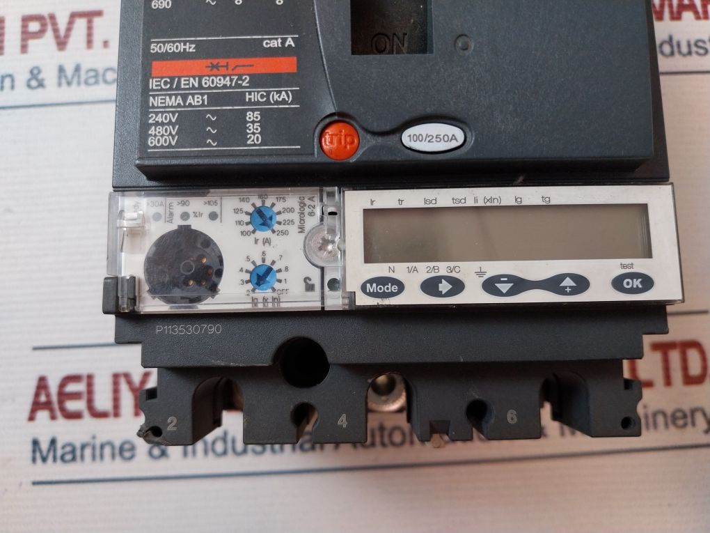 Schneider Electric Nsx 250F Circuit Breaker/Switch-disconnector 50/60Hz