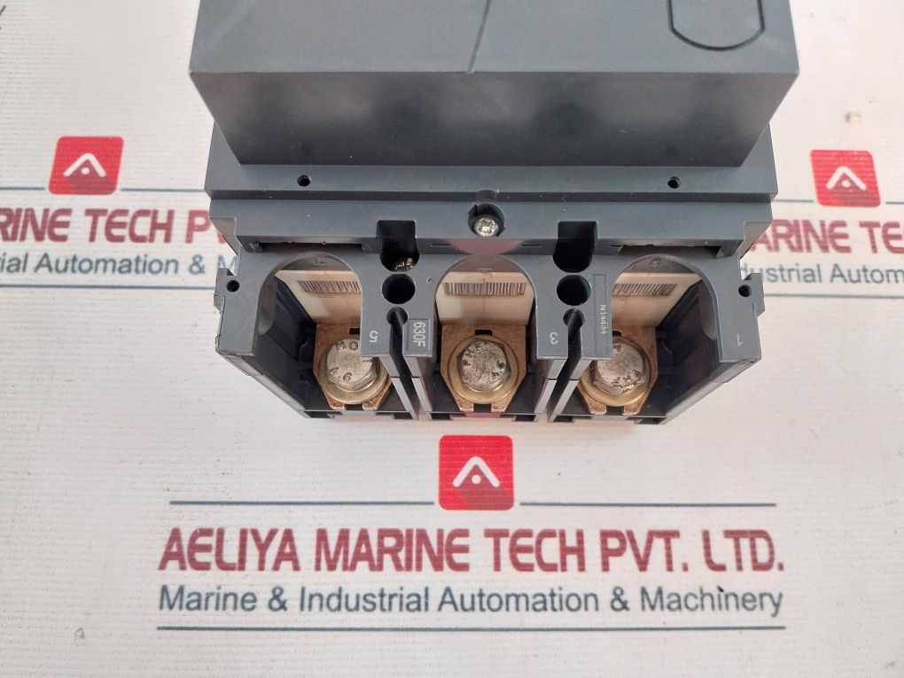 Schneider Electric Nsx 400-630 F/N/H/Na. Circuit Breaker 75°C