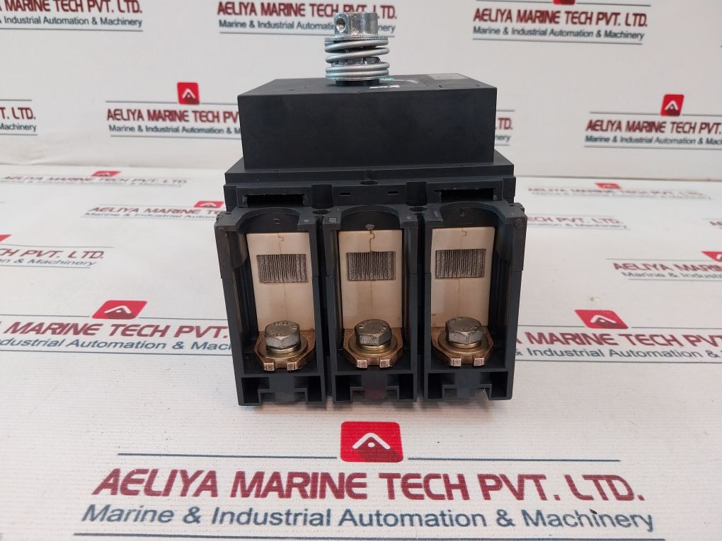 Schneider Electric Nsx 400-630 F/N/H/Na. Circuit Breaker 75°C