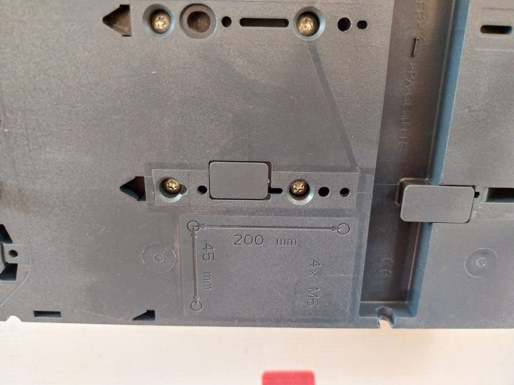 Schneider Electric Nsx 400-630 F/N/H/Na. Circuit Breaker 75°C