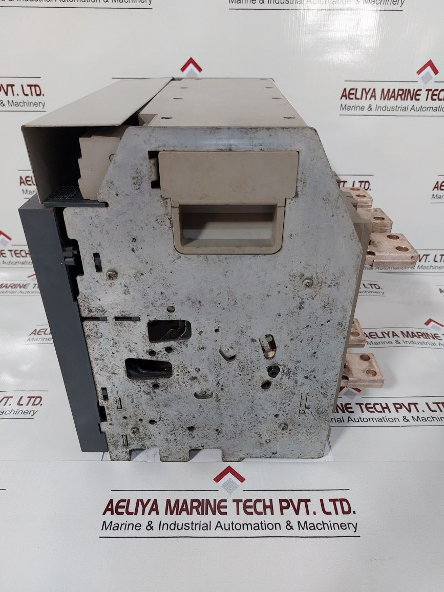 Schneider Electric Masterpact Micrologic 5.0A Nt12H2 Circuit Breaker