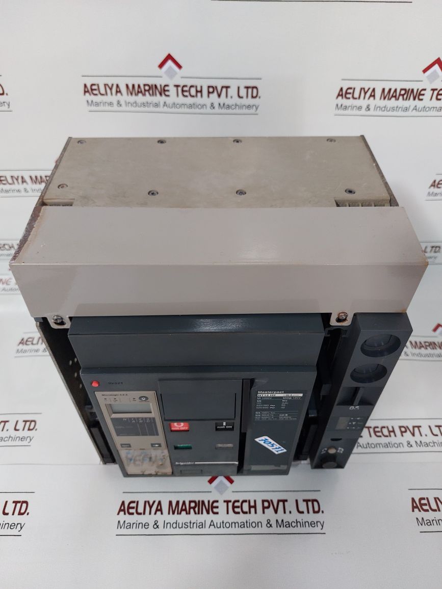 Schneider Electric Masterpact Micrologic 5.0A Nt12H2 Circuit Breaker