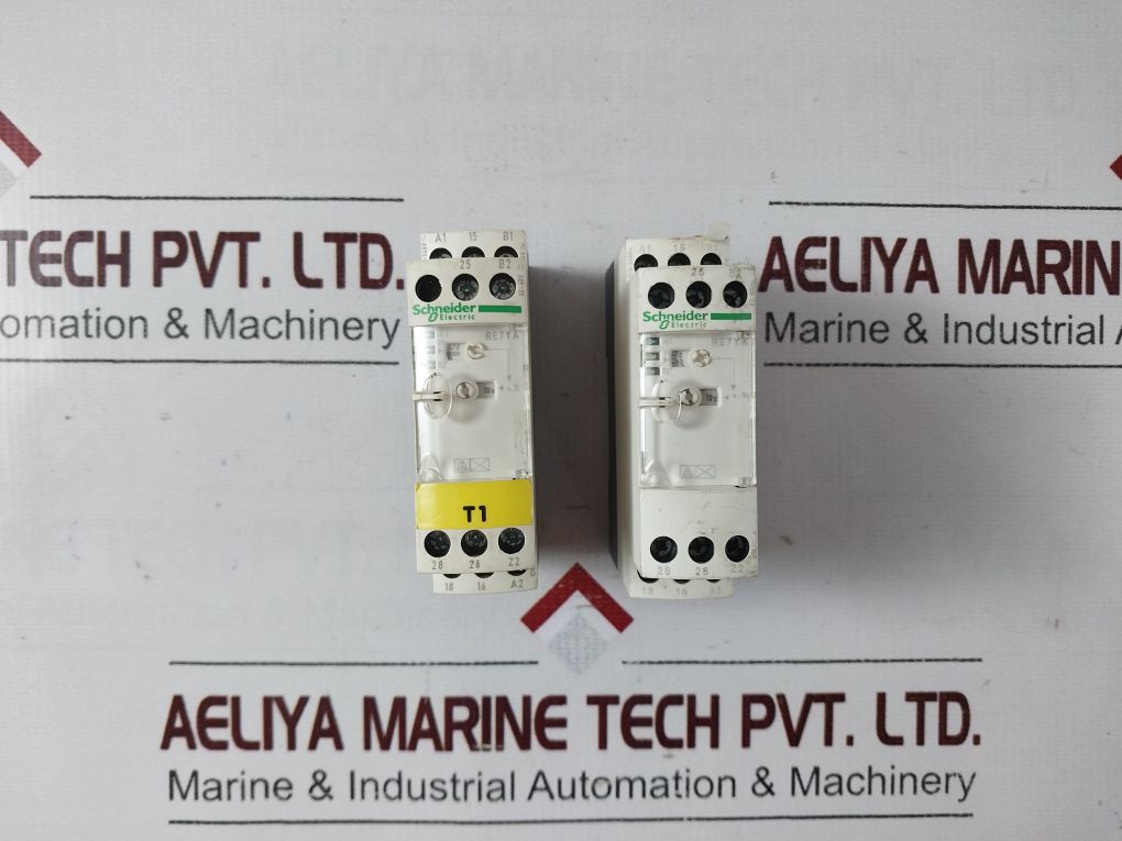 Schneider Electric Re7Ya12Bu