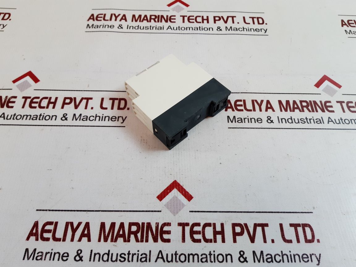 Schneider electric rm4ua32mw voltage measurement relay