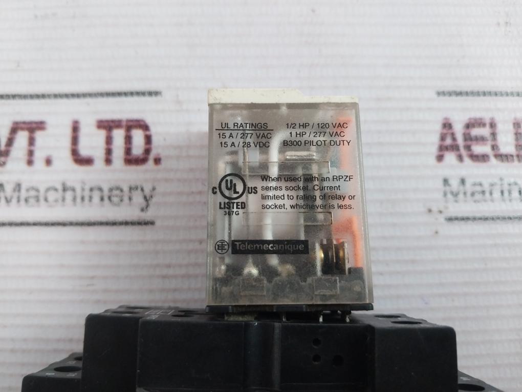 Schneider Electric Rpzf2 Relay With Base Rpm22Bd 15A 250Vac