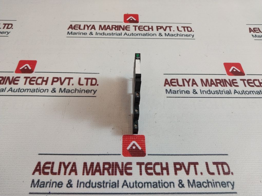 Schneider Electric Rsl1Ab4Bd Relay With Socket 6A/250V