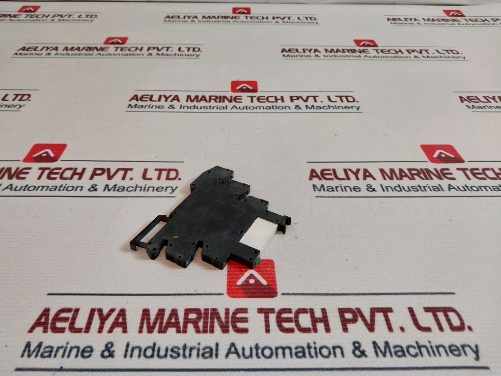 Schneider Electric Rsl1Ab4Bd Relay With Socket 6A/250V