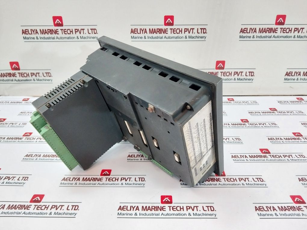 Schneider Electric Sep383 Sepam Series 80 With Hmi/24-250V Base Unit