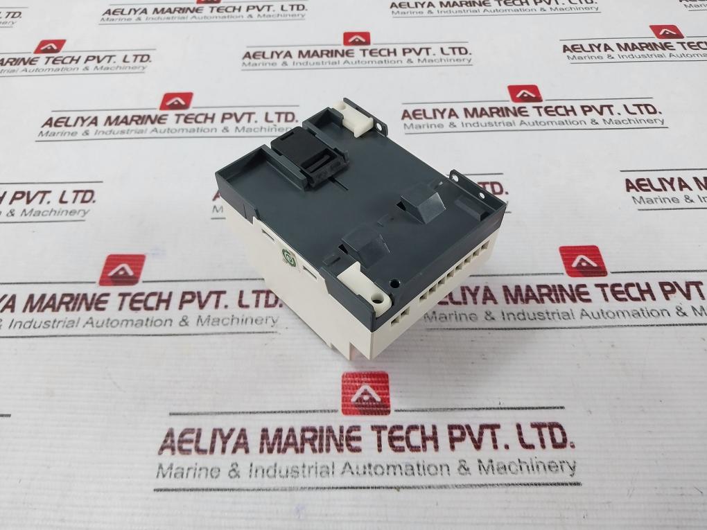 Schneider Electric Sr2 A101Fu Programmable Relay 100…240Vac 6.3Va 50/60Hz