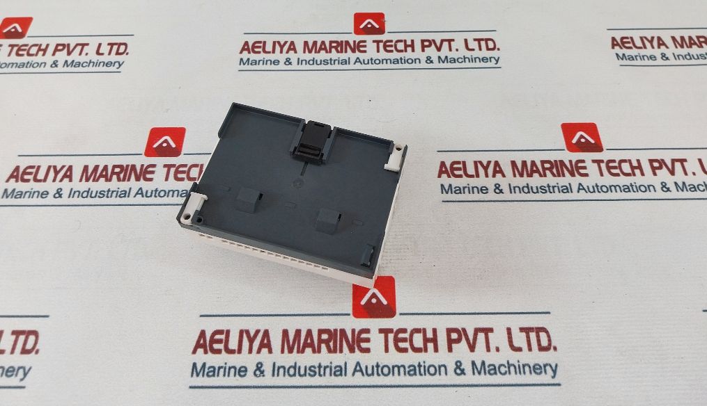 Schneider Electric Zelio Sr2 A201Bd Smart Relay With Display 240 Vac