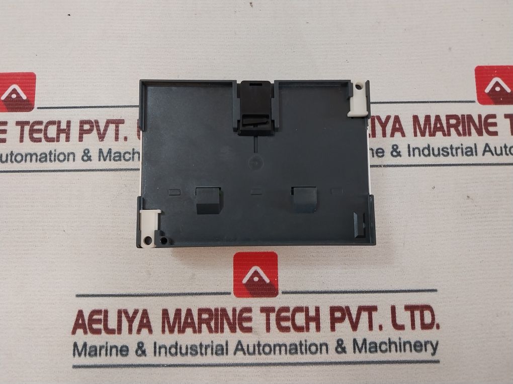 Schneider Electric Sr2 B201Fu Output Relay 50/60 Hz