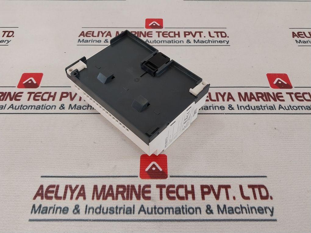 Schneider Electric Sr2 B201Fu Output Relay 50/60 Hz