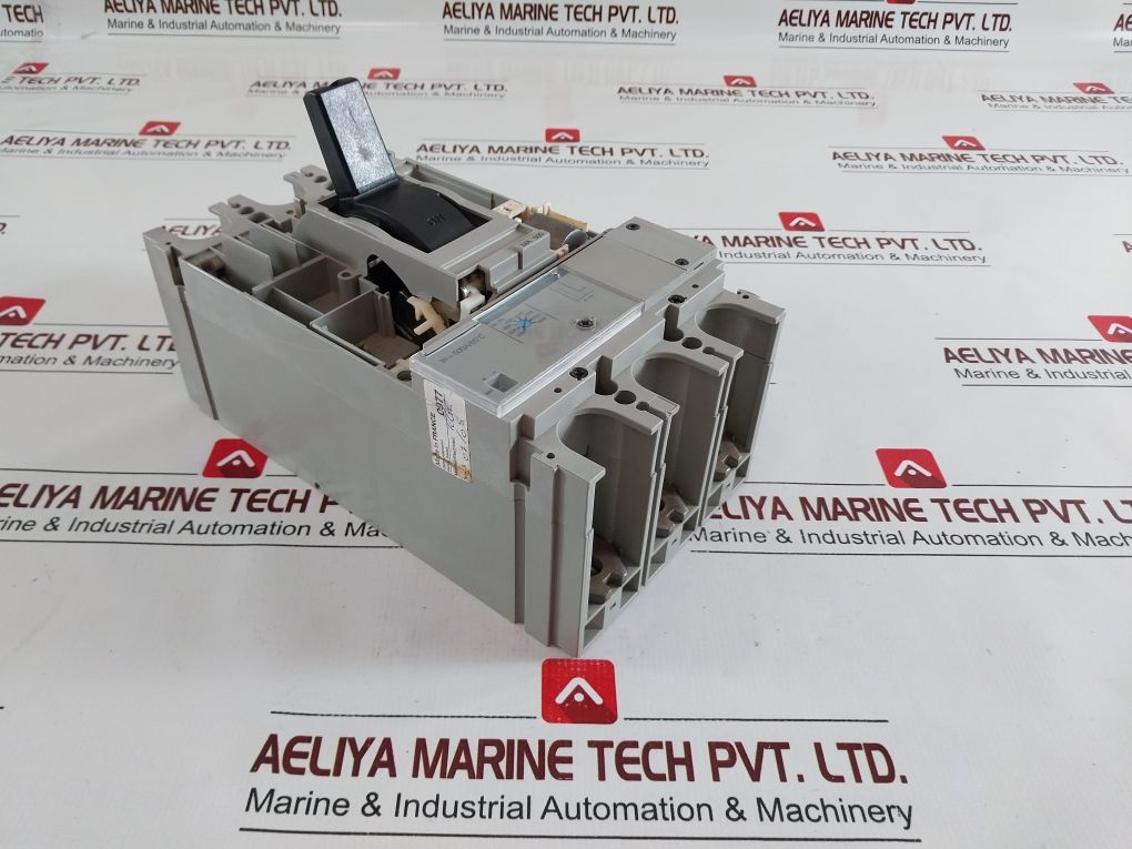 Schneider Electric Str 13 Mae